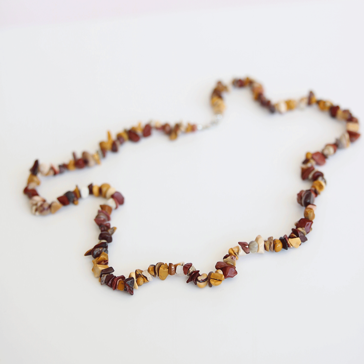 Lucky - halskæde Mookaite natursten - 70cm fra LÉ MOSCH, dekorativ halskæde i fine natursten, Lucky - halskæde Mookaite natursten - 70cm fra LÉ MOSCH, dekorativ halskæde i fine natursten,