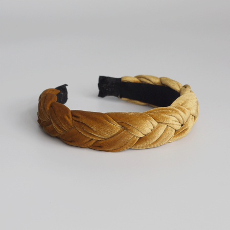 karry farvet hårbøjle i flet. Jenny hårbøjle fra le mosch