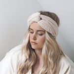 lys beige tørklæde fra le mosch