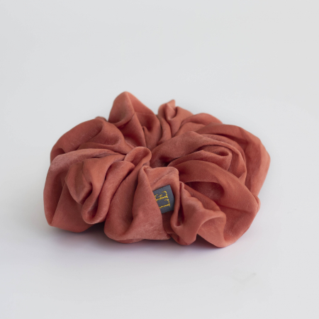 rust rød eller kobber farvet mega scrunchie fra le mosch