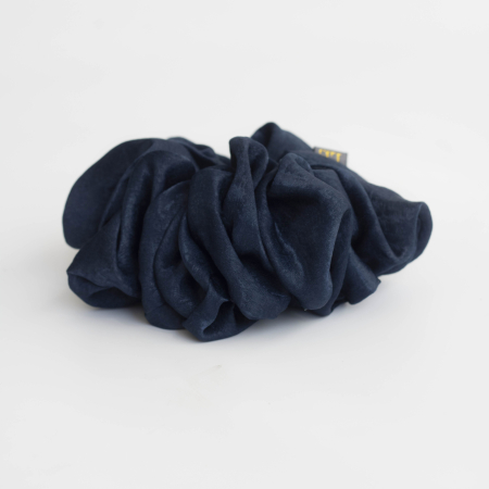 Bella MEGA Scrunchie i Navy Blå fra le mosch