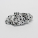 Minnie dot Scrunchie I grå fra le mosch