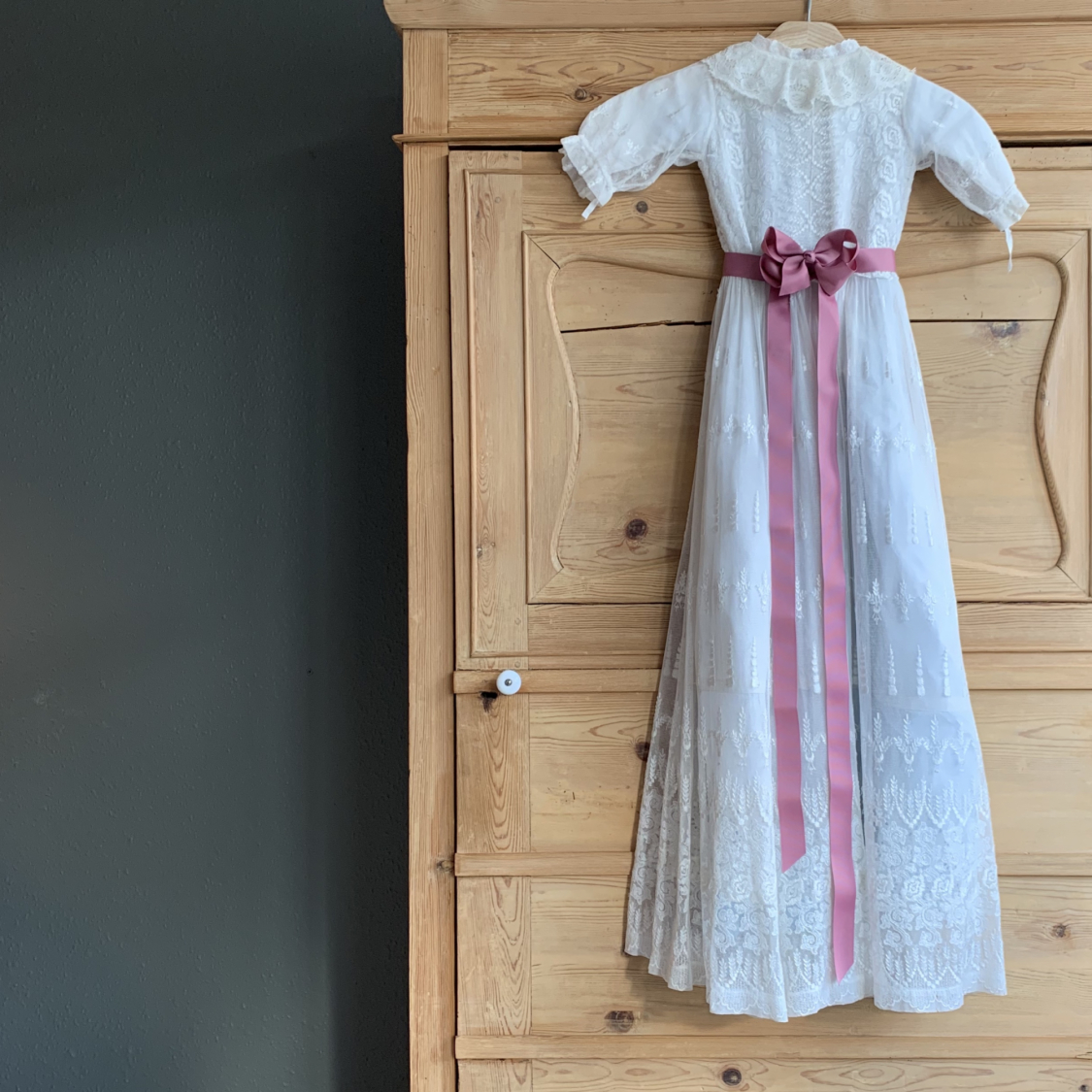 mauve rosa dåbsbånd til dåbskjole fra lehof