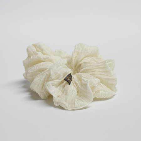 nikaka mega scrunchie i creme fra le mosch
