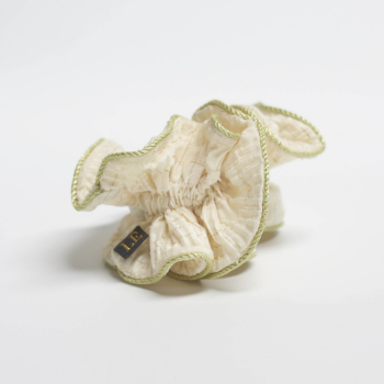 berlin scrunchie i creme fra le mosch berlin scrunchie i creme fra le mosch