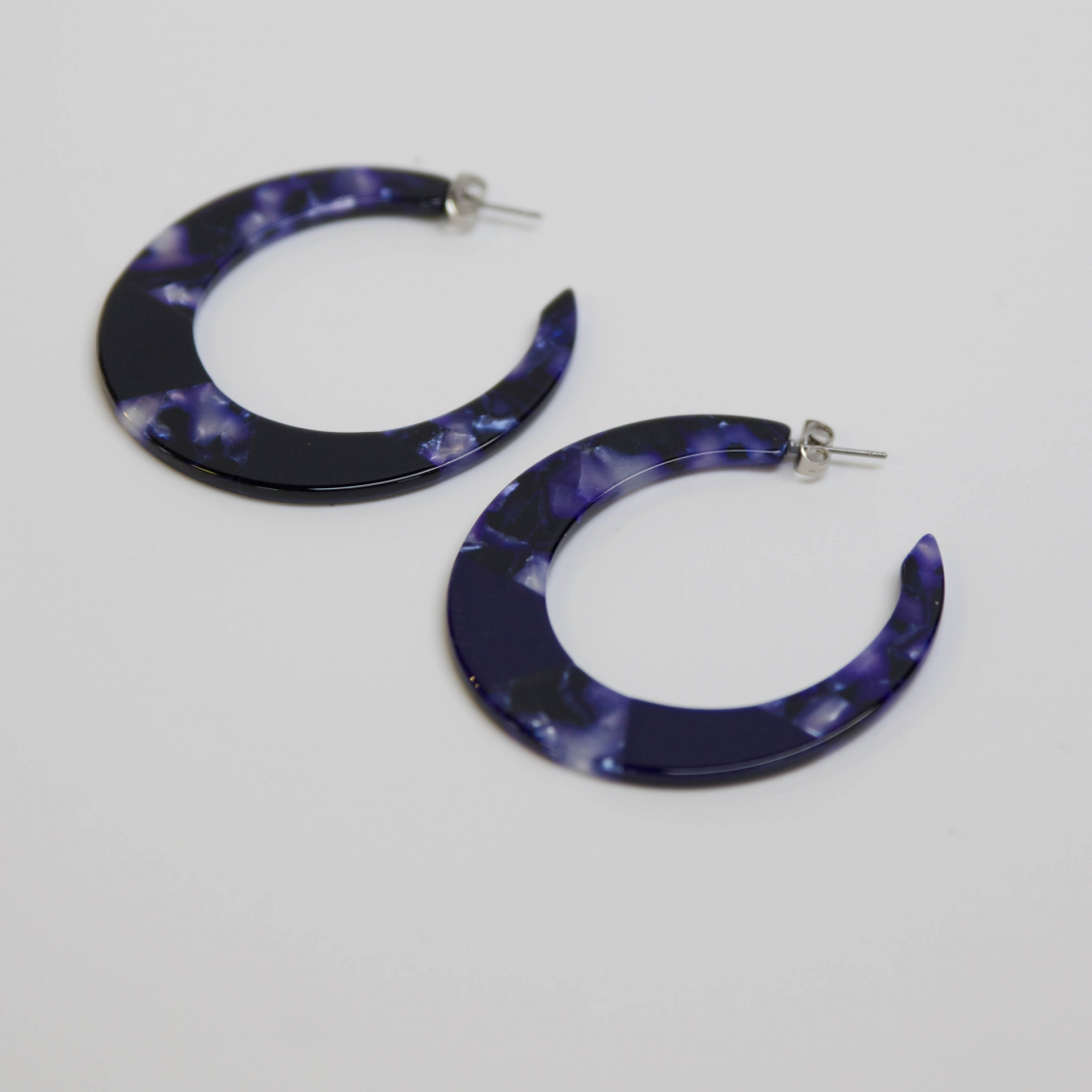 noa øreringe i blå fra le mosch