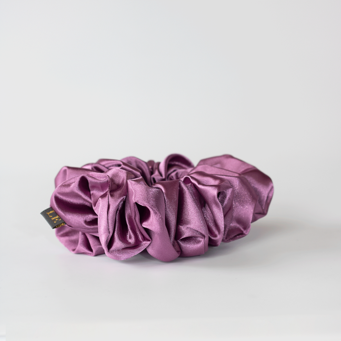 silk mega scrunchie i lipstick pink fra le mosch