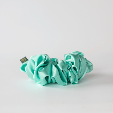 Silk MEGA Scrunchie i Mint fra le mosch