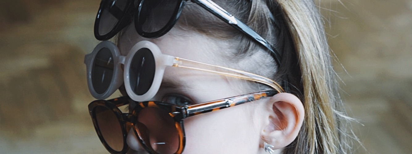 Rød dato Eksempel Opaque Solbriller til børn | Fede styles fra 100,- | Køb nu!