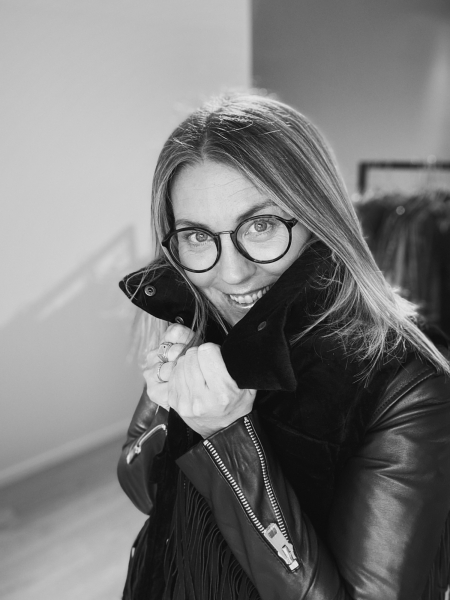 Jeg springer ud af skabet ➣