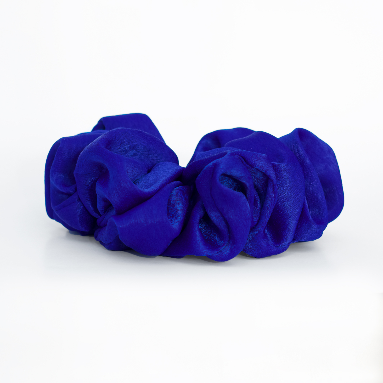 bella mega scrunchie i cobolt blå fra le mosch