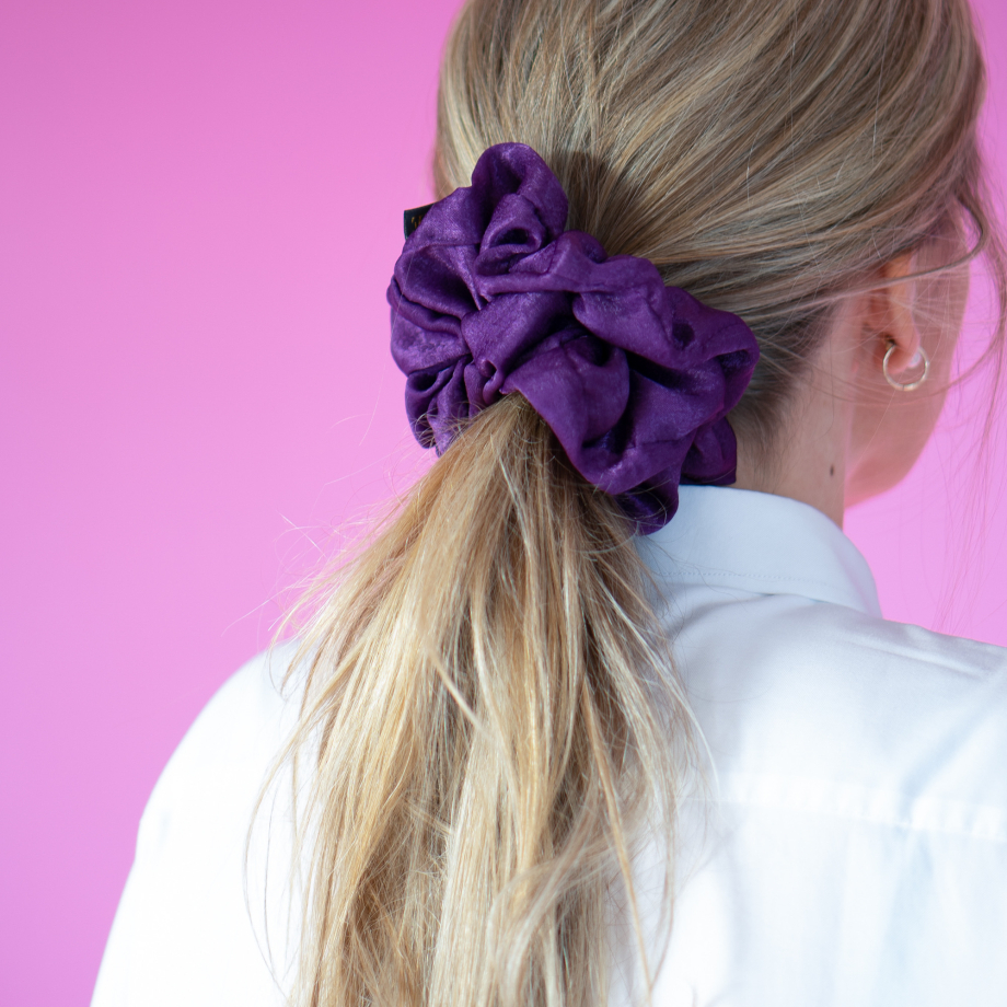 bella mega scrunchie i violet lilla fra le mosch