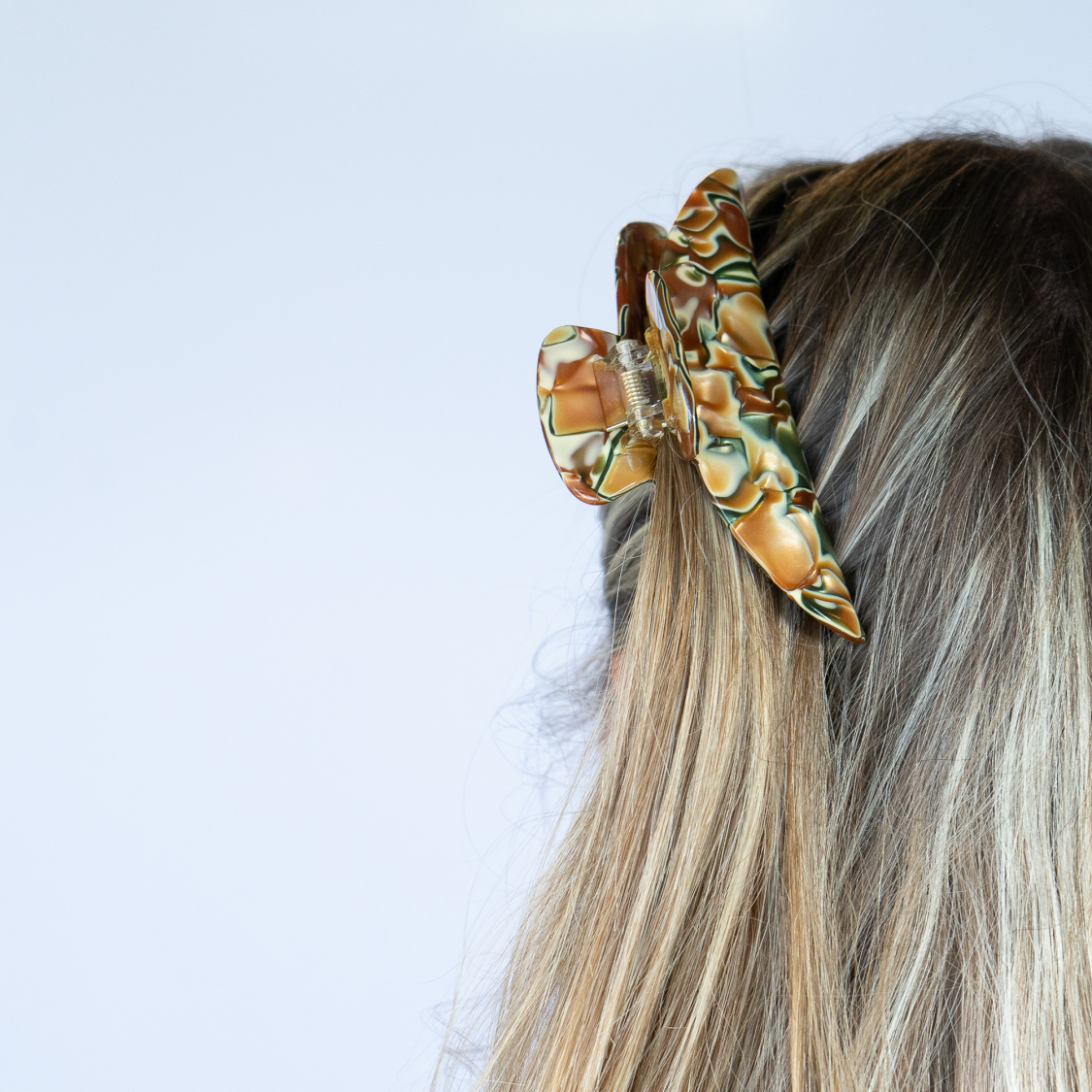 Cloud hårklemme i Oil Grøn fra le mosch