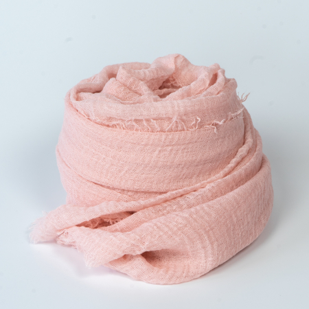 Sully Tørklæde i Lys pudder fra le mosch