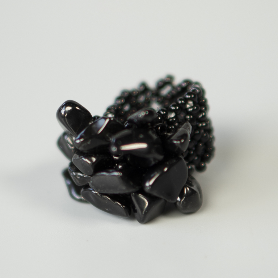 Lucky ring I sort obsidian natursten fra le mosch