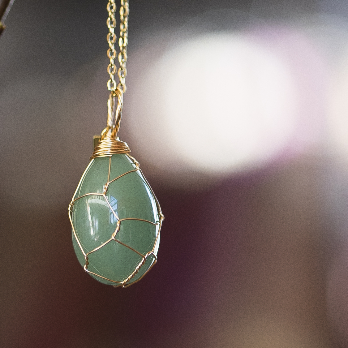 Krystal æg i Grøn Aventurin 3x2 cm fra le mosch