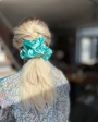 Silk MEGA Scrunchie i Mint fra le mosch