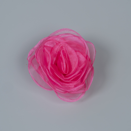 Organza Blomster broche I Fuchsia fra le mosch
