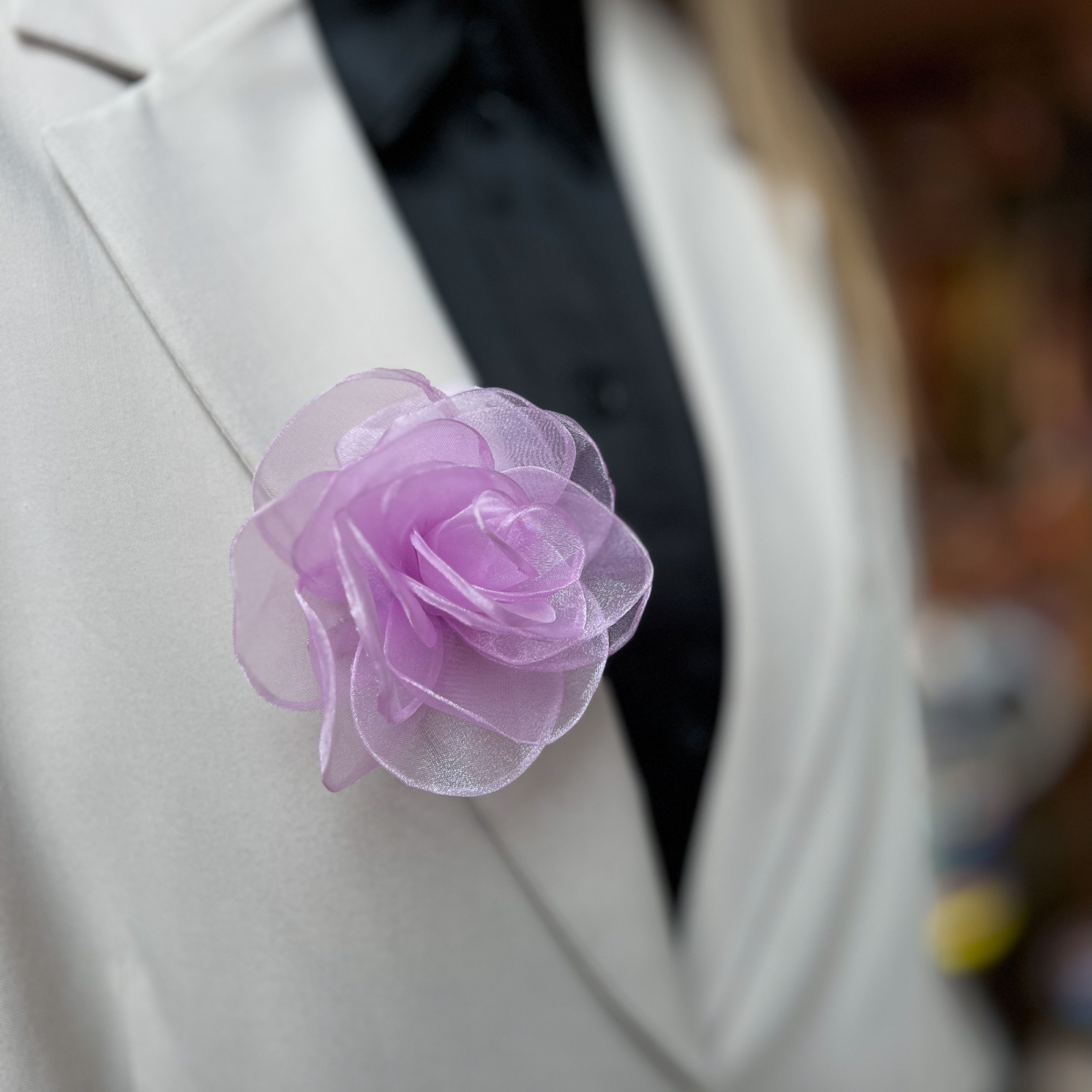 Organza Blomster broche I Lilla fra le mosch