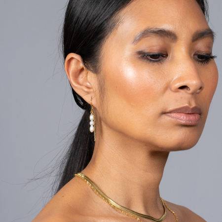 Momi øreringe med ferskvandsperler fra le mosch