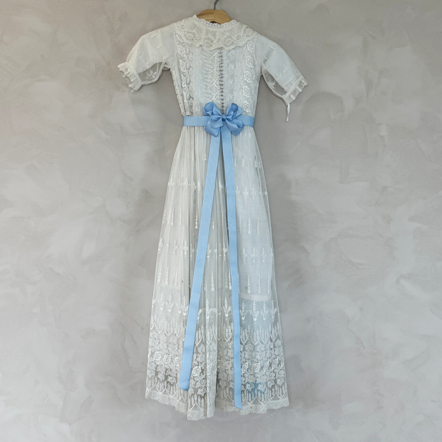 bånd til dåbskjole i LYS BLÅ fra LEHOF og le mosch