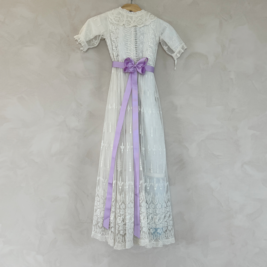 dåbsbånd til dåbskjole i LYS LILLA fra LEHOF og lemosch