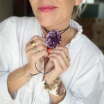 Petit Satin Blomst I Lilla 6,5 cm fra lemosch