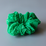 Sofie MEGA Scrunchie i Grøn fra le mosch