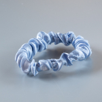 Lula Petit Scrunchie no 224 i Lyseblå fra le mosch