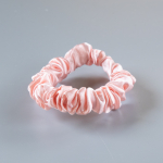 Lula Petit Scrunchie no 104 i Pudder fra le mosch
