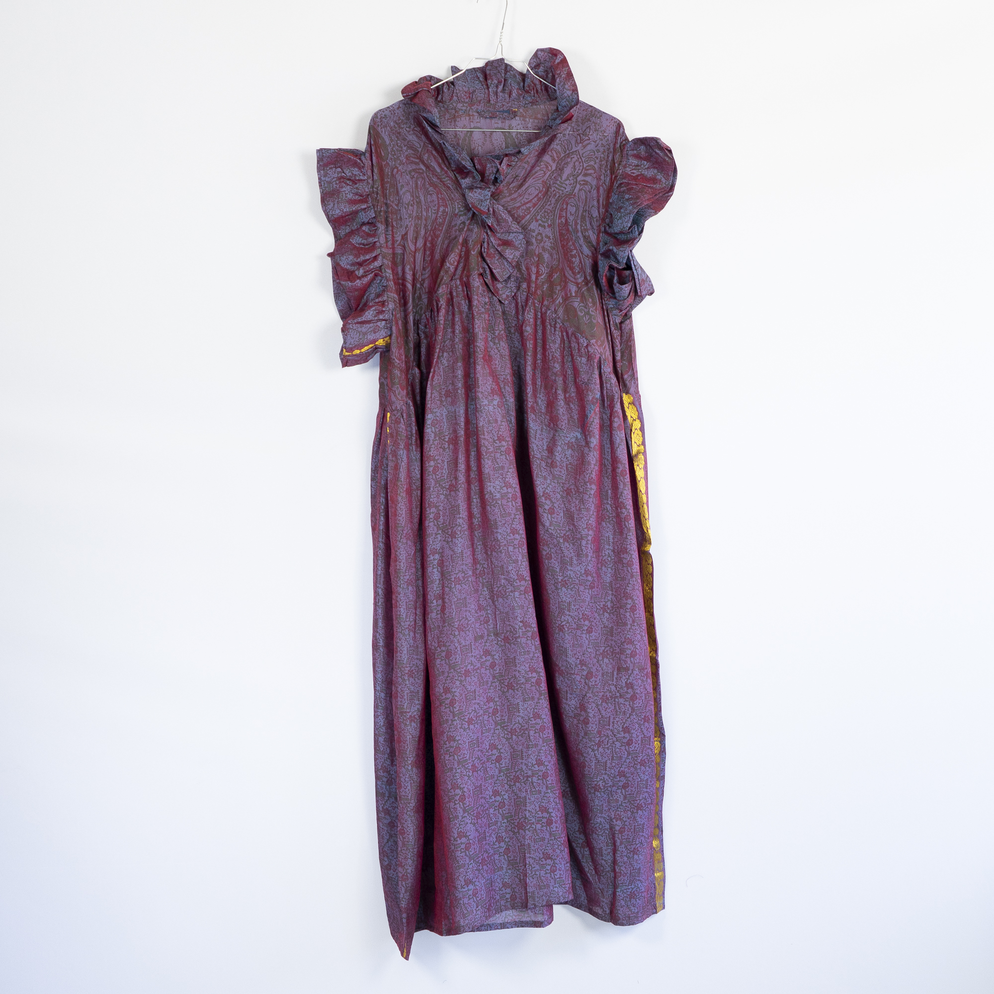 Emuler formel Tåget Unik og smuk flæse kjole i genanvendt silkemix - perfekt sommerkjole!
