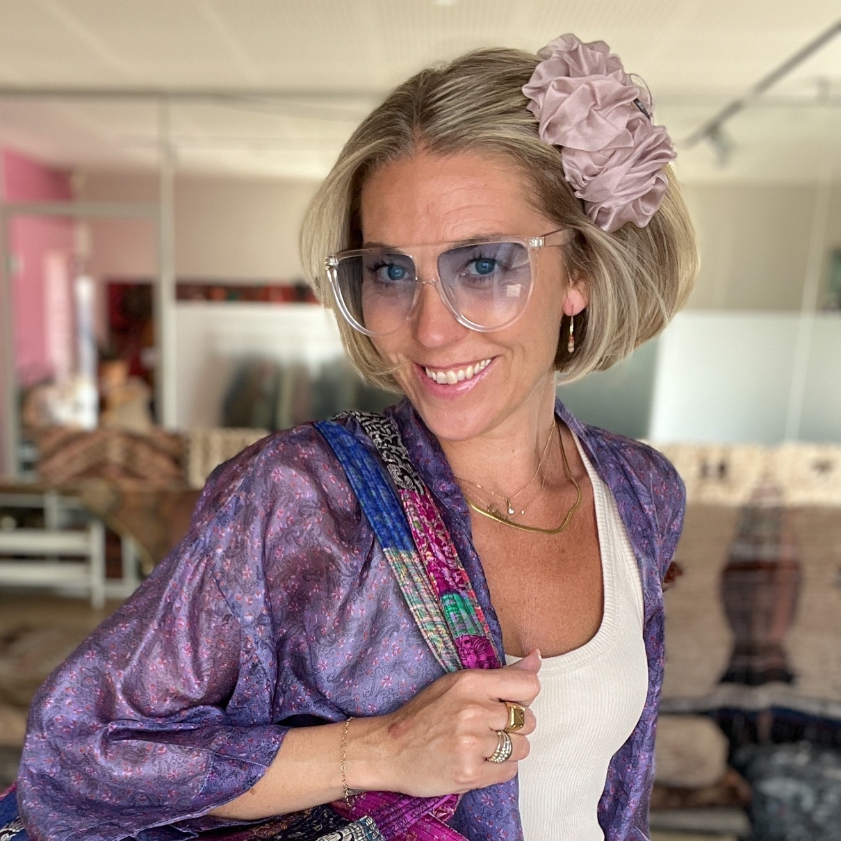 Hårklemme med Rose i Pudder fra le mosch Hårklemme med Rose i Pudder fra le mosch