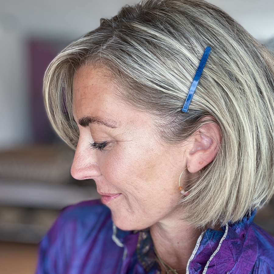 Glitter Ruth Hårnål i blå fra le mosch