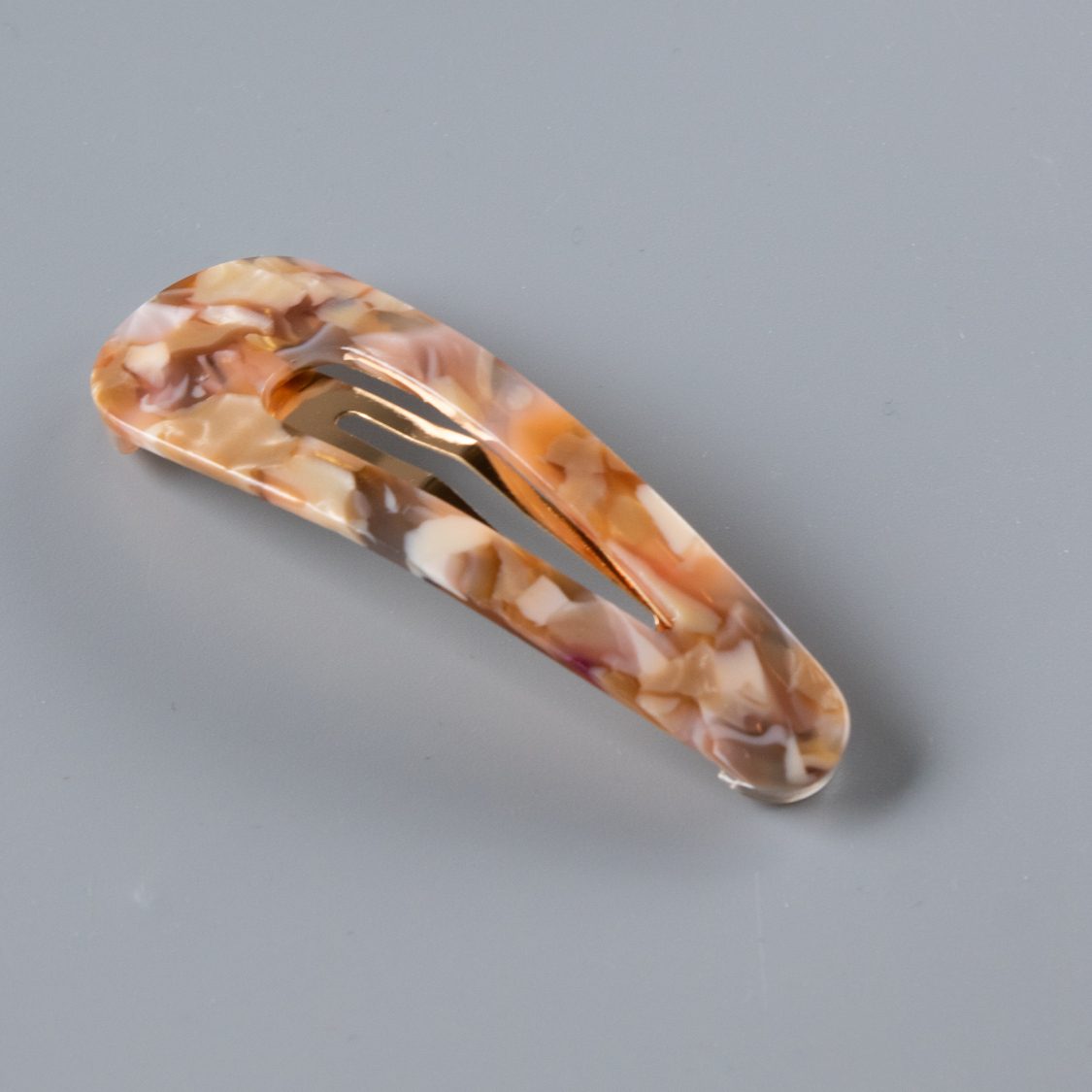 Nina Click Hårspænde 8 cm i Confetti Peach fra le mosch