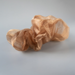 Organza Giga Scrunchie i Nougat fra le mosch