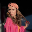 Sullivan hårbånd i Peach fra le mosch