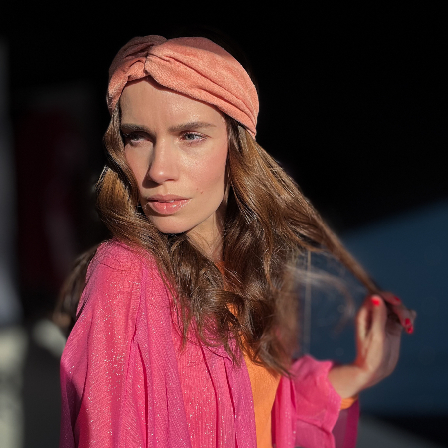 Sullivan hårbånd i Peach fra le mosch