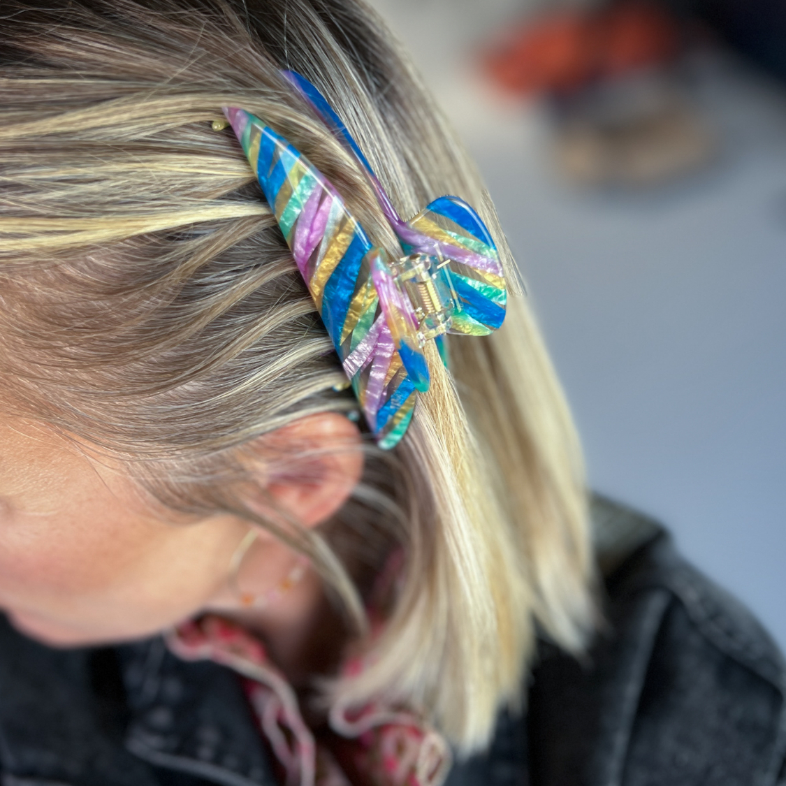 Cloud hårklemme i Confetti Strib fra le mosch