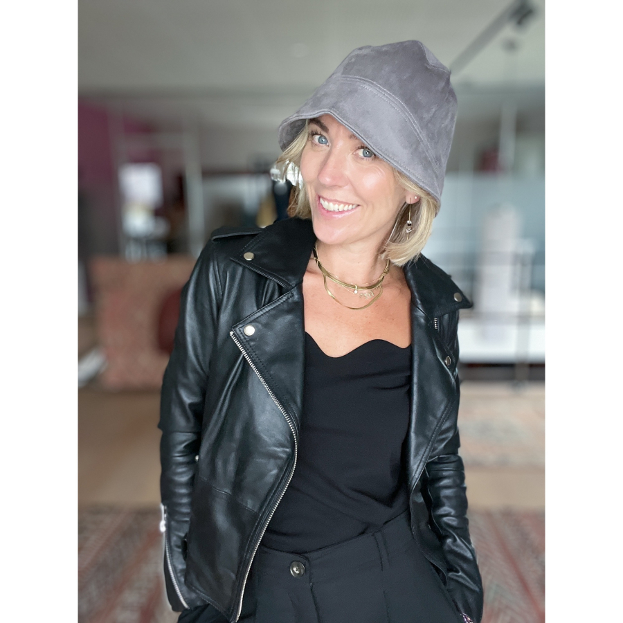 Nancy hat I suede look ruskind fra le mosch
