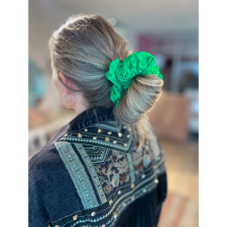 Sofie MEGA Scrunchie i Grøn fra le mosch