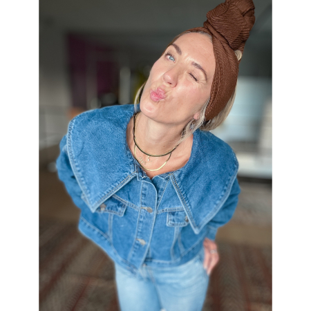 Kelly Tørklæde i Brun fra le mosch