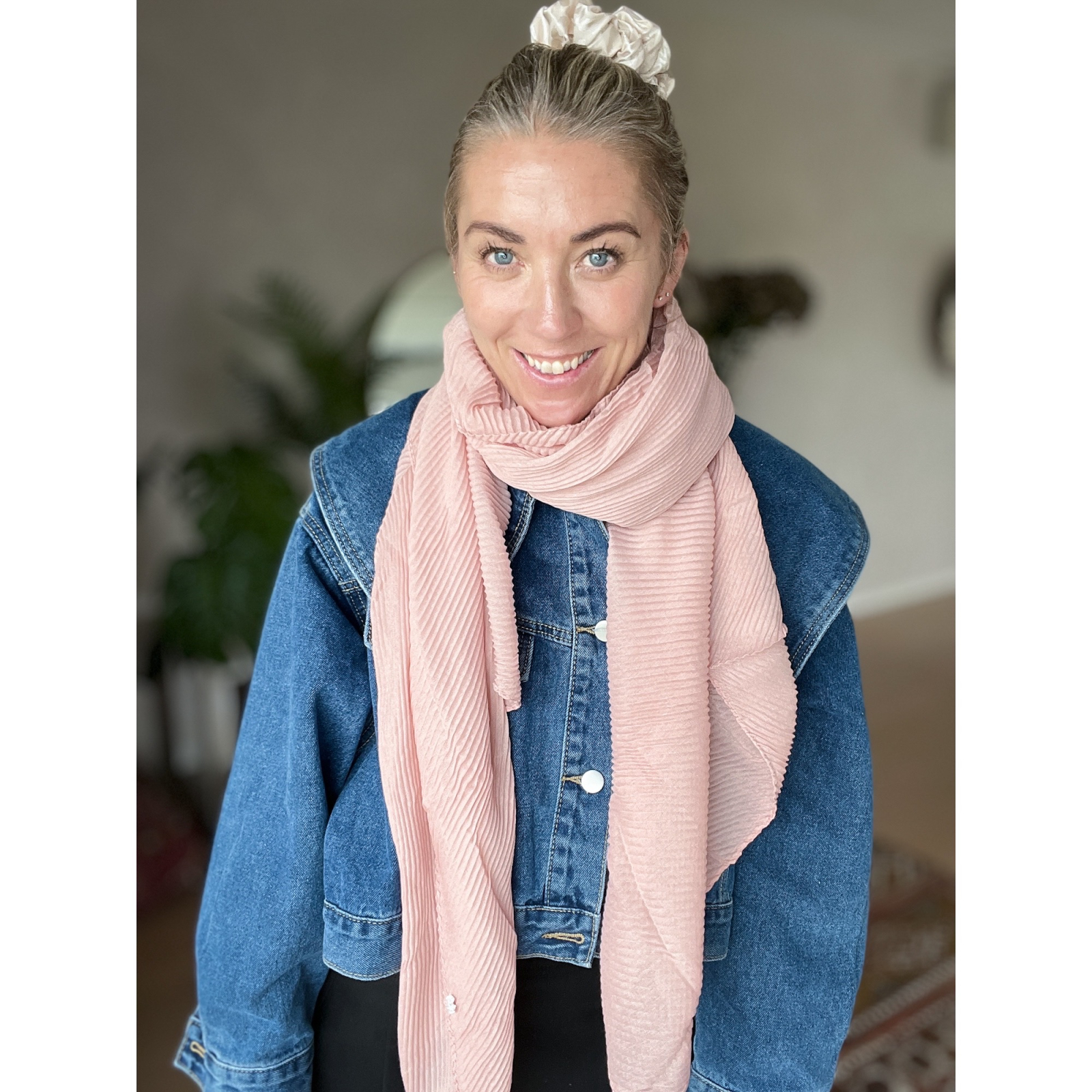 Kelly Tørklæde i Rosa fra le mosch