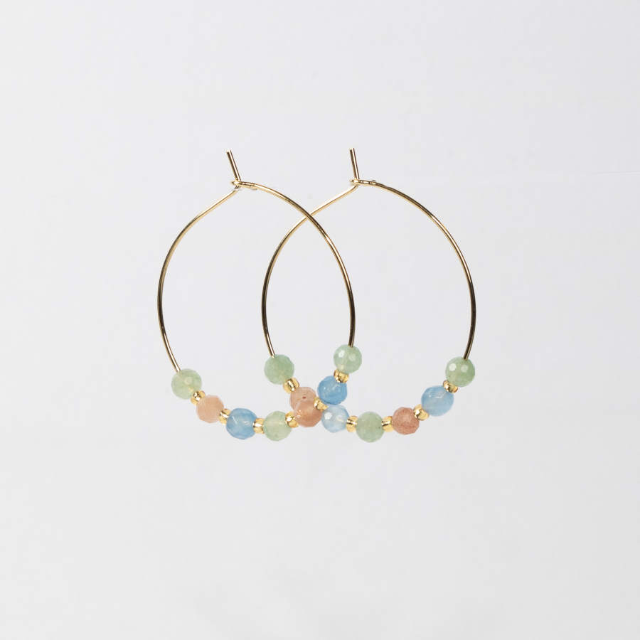 Maja Hoops med sten i blå, grøn og pudder fra le mosch