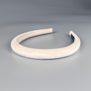 Smilla hårbøjle i råhvid velour Smilla hårbøjle i råhvid velour