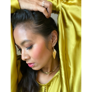 Rio Corto øreringe i lys orange fra le mosch Rio Corto øreringe i lys orange fra le mosch