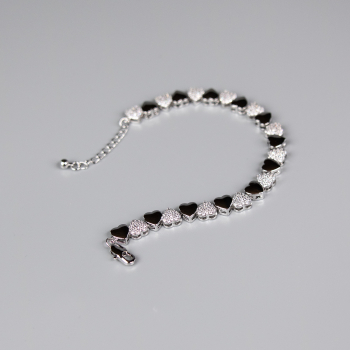 Lys armbånd - forsølvet med hjerter fra le mosch og adhd søstre