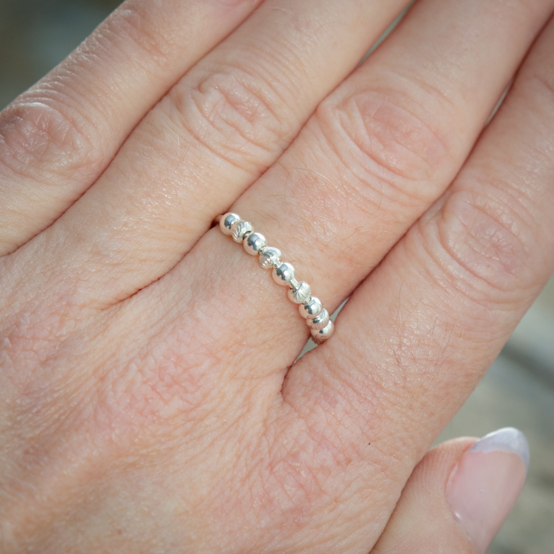 Vilje ring i blank rillet mix forsølvet fra le mosch