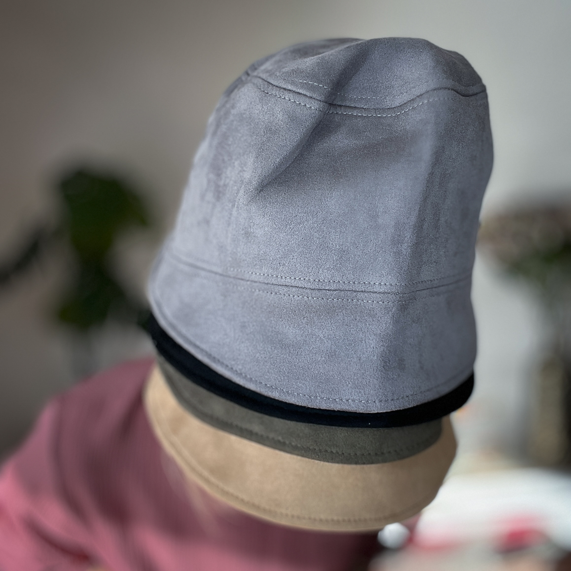 Nancy hat I suede look ruskind fra le mosch