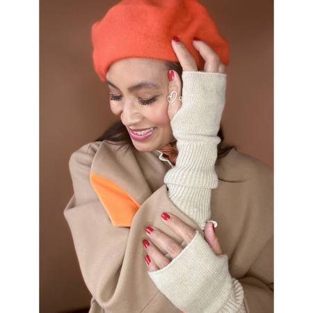 Hollie håndledvarmere i Sandfarvet fra le mosch