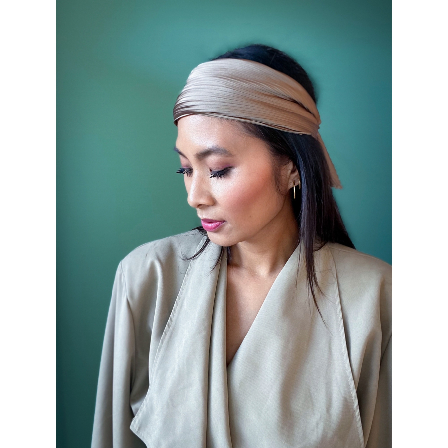 Selma plisseret tørklæde i oliven fra le mosch